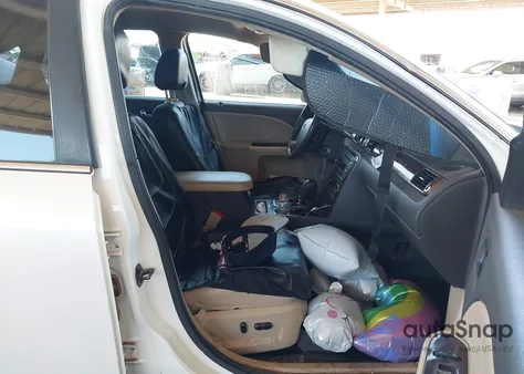 2009 Ford Taurus Limited z USA, uszkodzony, nr VIN 1FAHP25W49G101124